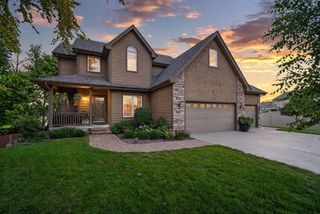 706 NE 40th Court, Ankeny, IA 50021