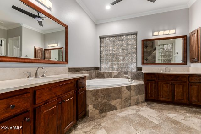 3839 E WOOD Drive, Chandler, AZ 85249