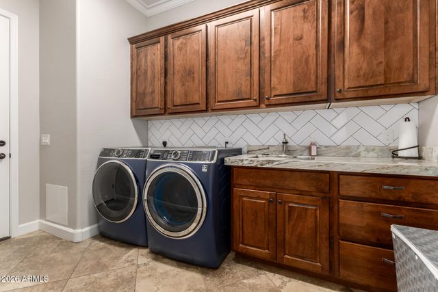 3839 E WOOD Drive, Chandler, AZ 85249