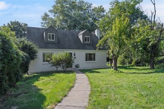 306 Dorseyville Rd, O'hara, PA 15215