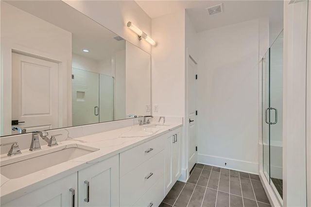 300 GIBSON Street SE, Atlanta, GA 30316