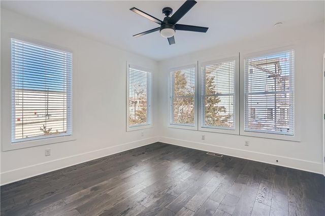 300 GIBSON Street SE, Atlanta, GA 30316