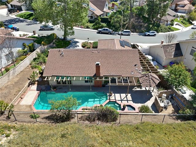 25377 Fortuna, Valencia, CA 91355