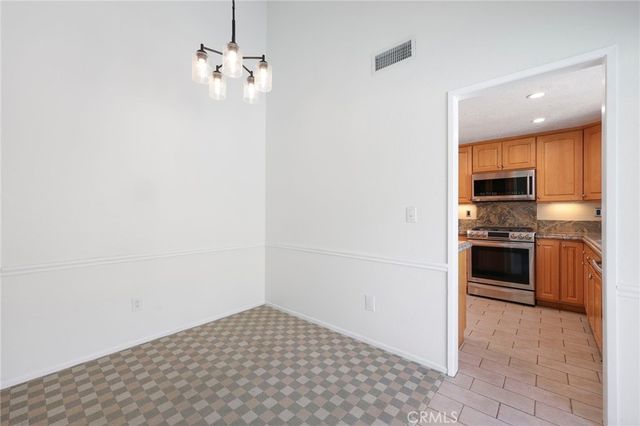 25377 Fortuna, Valencia, CA 91355