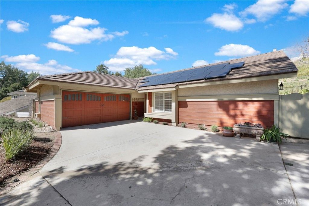 25377 Fortuna, Valencia, CA 91355