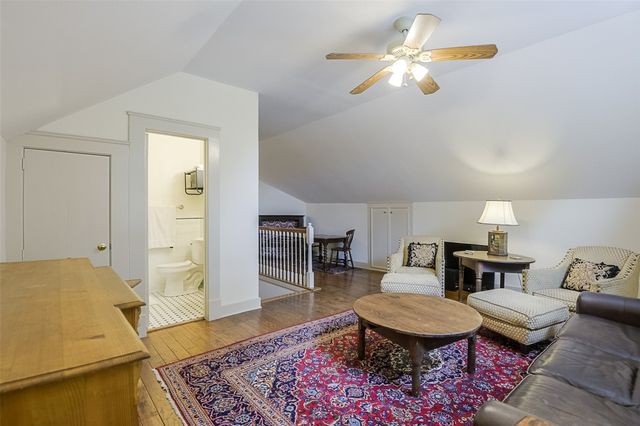311 E Marvin Avenue, Waxahachie, TX 75165
