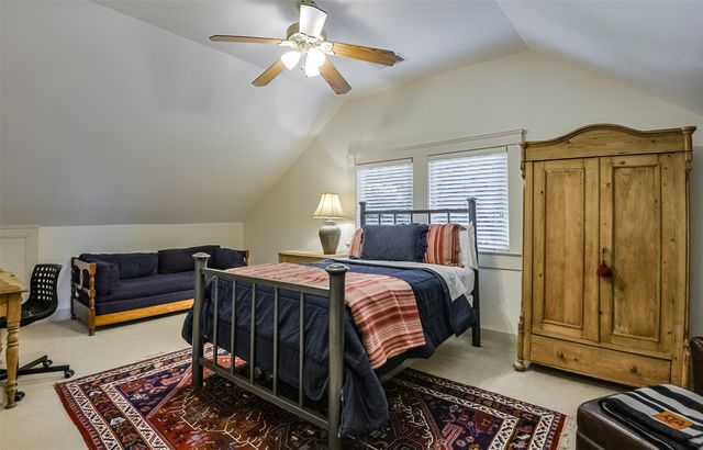 311 E Marvin Avenue, Waxahachie, TX 75165