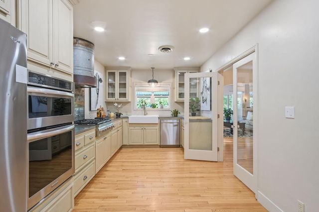 1409 E Marshall St, Turlock, CA 95380