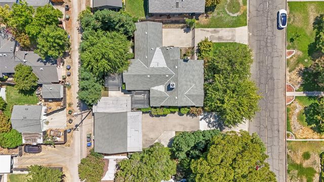 1409 E Marshall St, Turlock, CA 95380