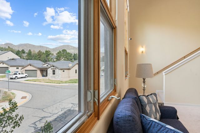 4714 Quemazon, Los Alamos, NM 87544