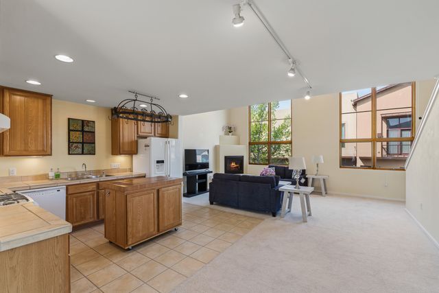 4714 Quemazon, Los Alamos, NM 87544