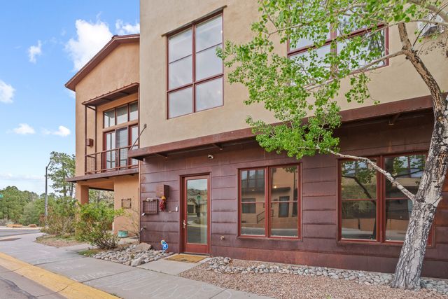 4714 Quemazon, Los Alamos, NM 87544