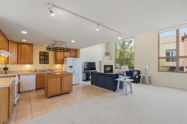 4714 Quemazon, Los Alamos, NM 87544