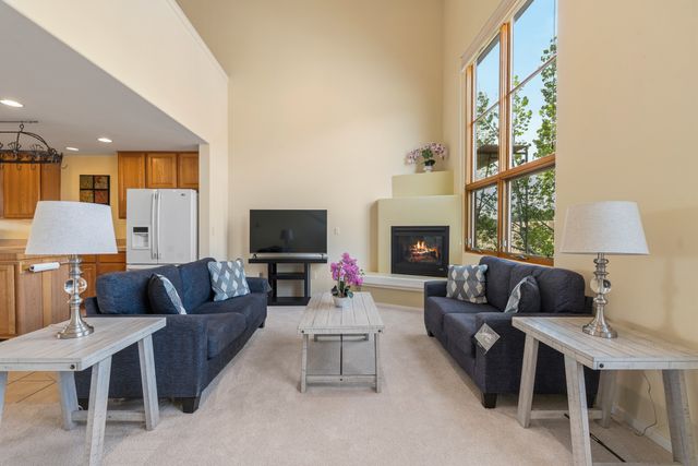 4714 Quemazon, Los Alamos, NM 87544