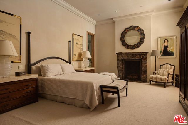 414 Lomond Avenue, Los Angeles, CA 90024