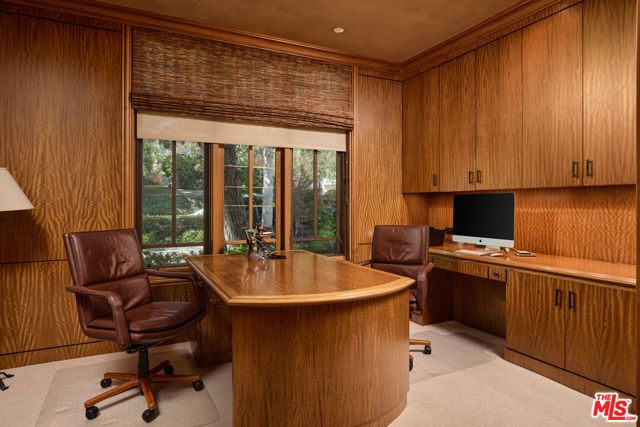414 Lomond Avenue, Los Angeles, CA 90024