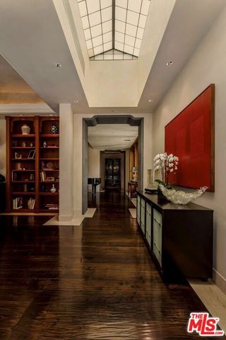 414 Lomond Avenue, Los Angeles, CA 90024