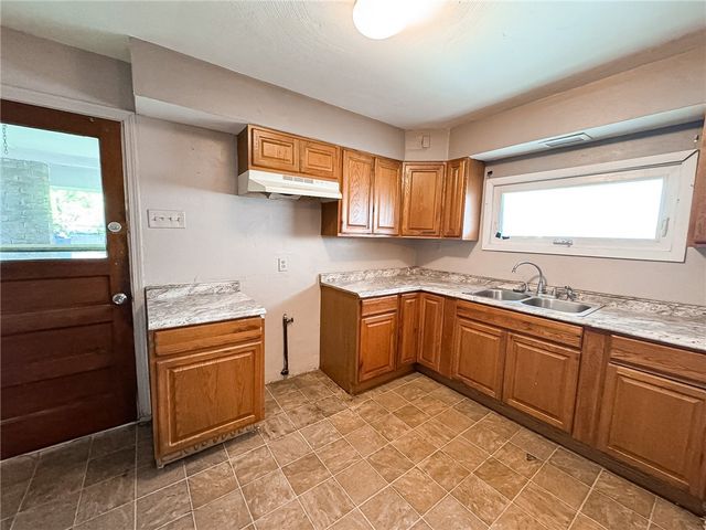 4719 3rd St 2, Versailles Boro, PA 15132