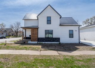 312 N 3rd Avenue, Marshalltown, IA 50158