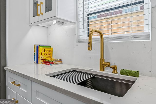 337 Pine Street NE B, Atlanta, GA 30308