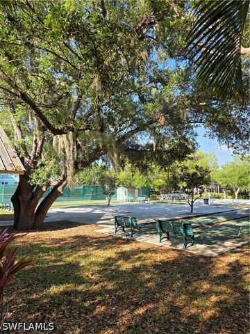 1264 Red Oak LN, Port Charlotte, FL 33948