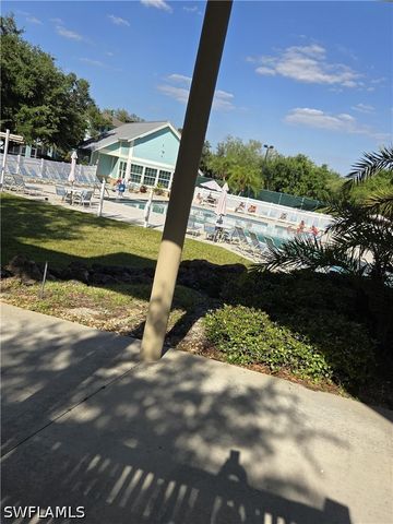 1264 Red Oak LN, Port Charlotte, FL 33948