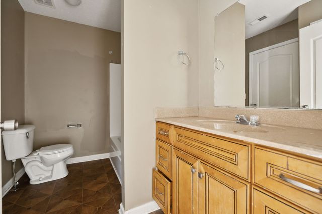 501 Patriot Park Ct, Clarksville, TN 37042