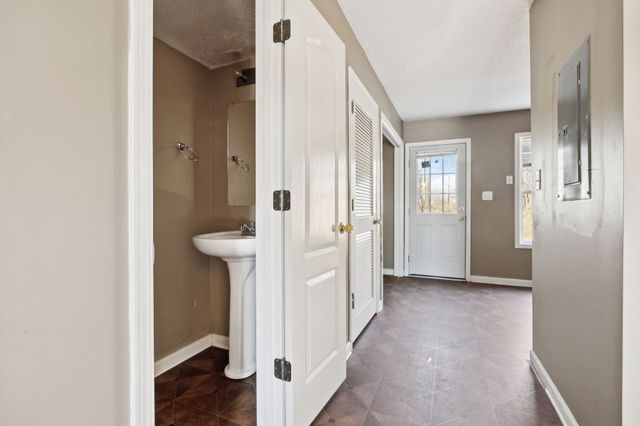 501 Patriot Park Ct, Clarksville, TN 37042