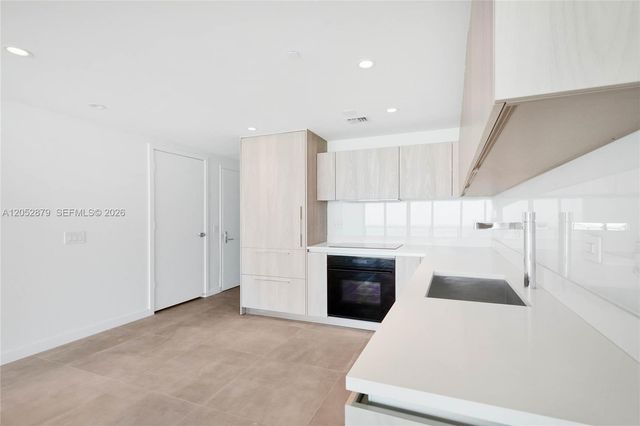 3131 NE 7th Avenue 1203, Miami, FL 33137