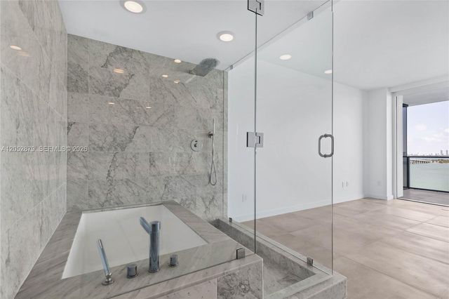 3131 NE 7th Avenue 1203, Miami, FL 33137