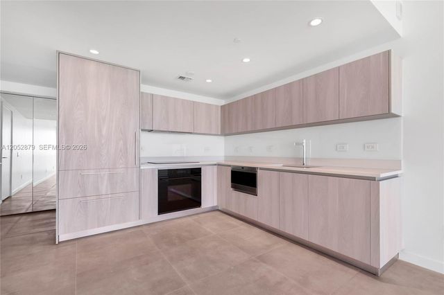 3131 NE 7th Avenue 1203, Miami, FL 33137