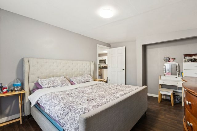 1618 Round Lake Drive, Round Lake Beach, IL 60073