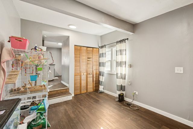 1618 Round Lake Drive, Round Lake Beach, IL 60073