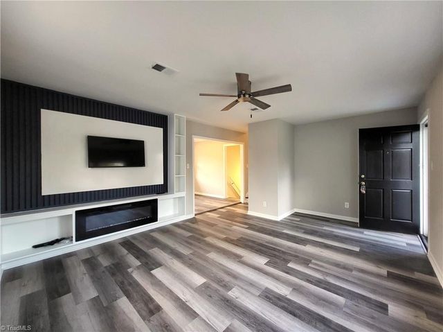 6 Llano Court, Greensboro, NC 27401