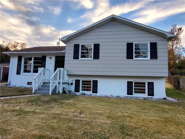 6 Llano Court, Greensboro, NC 27401