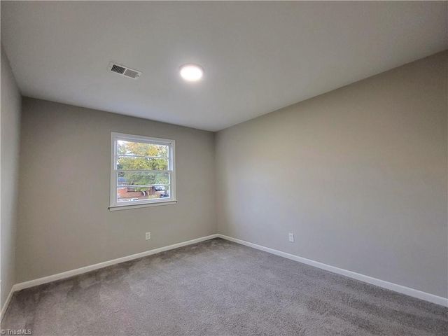 6 Llano Court, Greensboro, NC 27401