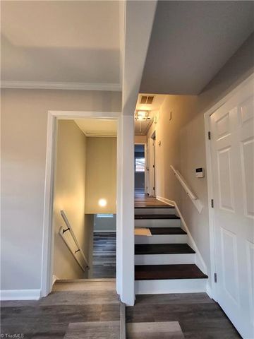 6 Llano Court, Greensboro, NC 27401