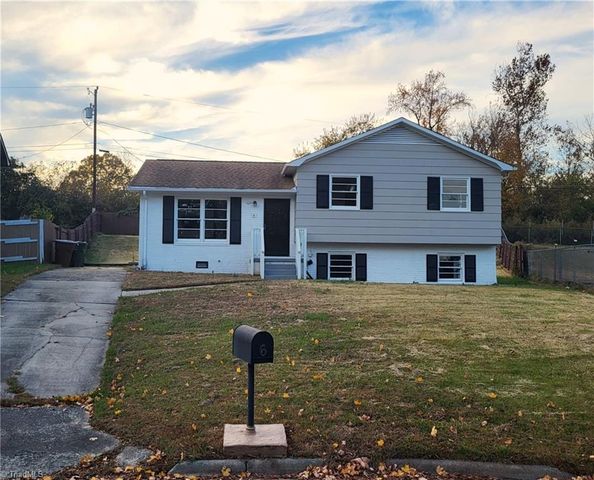 6 Llano Court, Greensboro, NC 27401