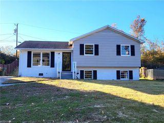 6 Llano Court, Greensboro, NC 27401