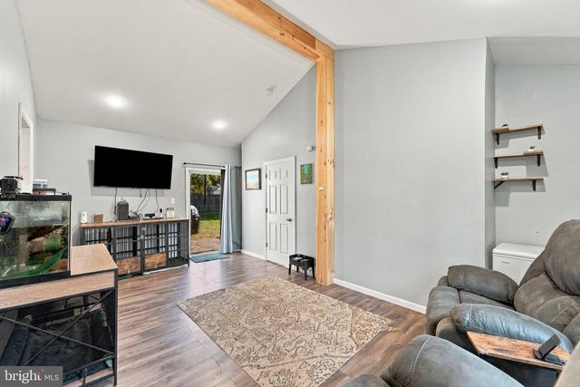 132 E TAUNTON AVE, West Berlin, NJ 08091