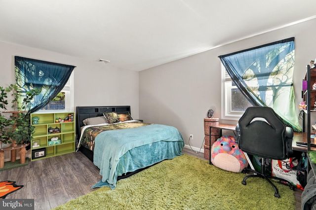 132 E TAUNTON AVE, West Berlin, NJ 08091
