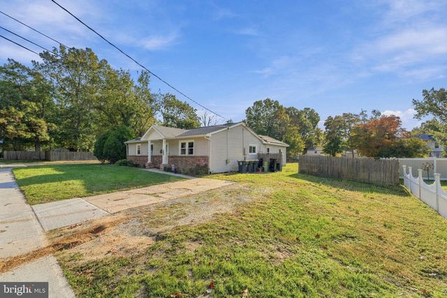 132 E TAUNTON AVE, West Berlin, NJ 08091