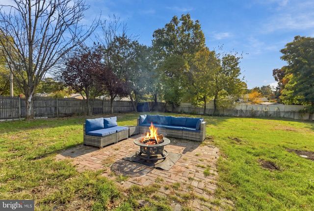 132 E TAUNTON AVE, West Berlin, NJ 08091