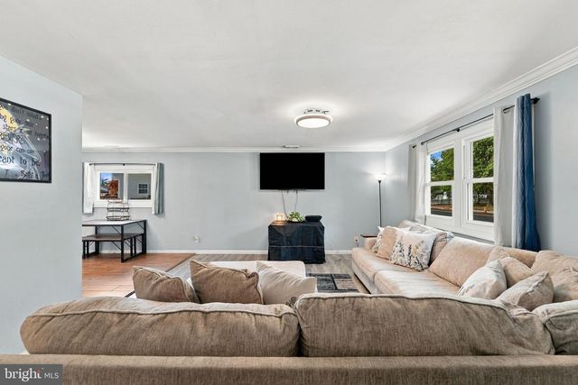 132 E TAUNTON AVE, West Berlin, NJ 08091