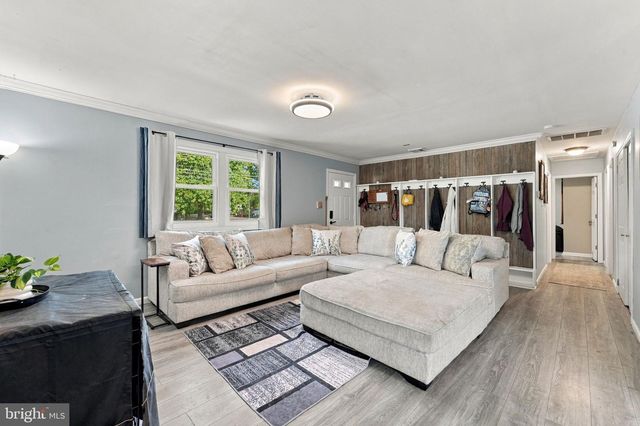 132 E TAUNTON AVE, West Berlin, NJ 08091