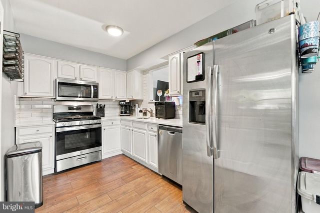 132 E TAUNTON AVE, West Berlin, NJ 08091