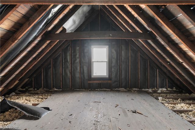 32 Penfield Avenue, Akron, OH 44310