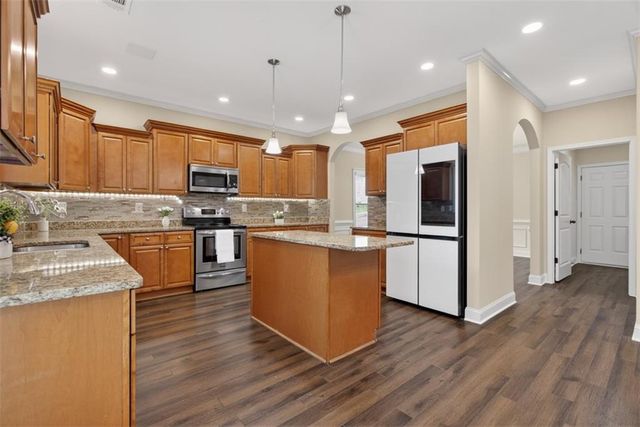 648 Channel Lane, Lawrenceville, GA 30046