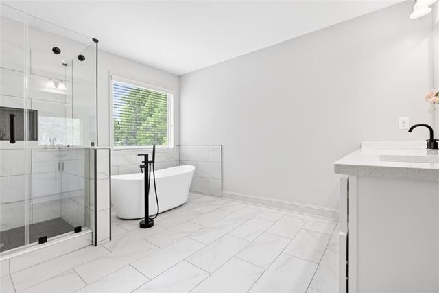 648 Channel Lane, Lawrenceville, GA 30046