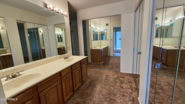 10121 W AVENIDA CORDONIZ --, Phoenix, AZ 85037